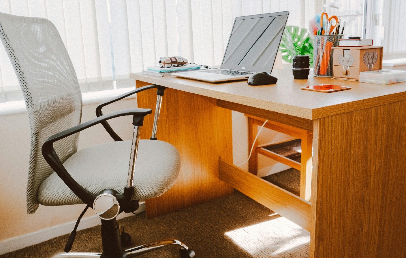 Vehicle-to-Grid Technology: Revolutionizing Energy Management and Amazon's Role in the Business